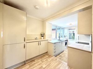 Dining Kitchen- click for photo gallery